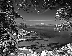 Snow Surround Lake Tahoe