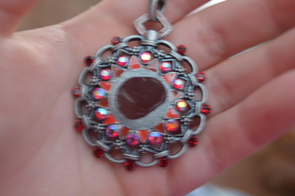 Pretty necklace Print