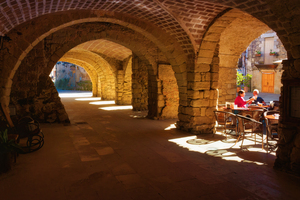 Arches of the Plaza del Castillo - C1610 7649 ORT