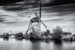 The majesty of the Windmill - CR2305-9264-BW.