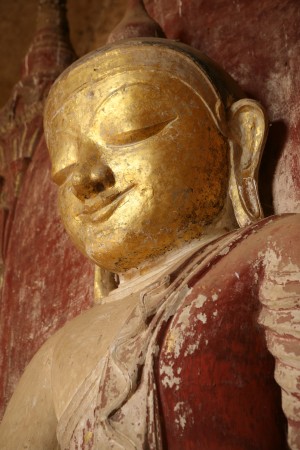 Golden Buddha Statue 2157