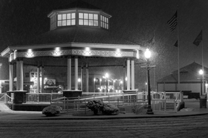  Whiteout in Black and White