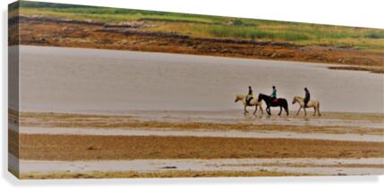 Loch trek Canvas Print