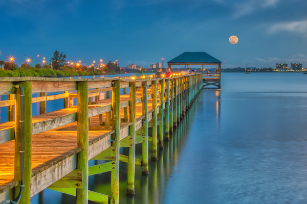   Melbourne Riverside Park Moonrise Print