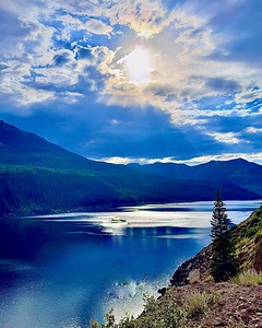 Sunburst over the reservoir
