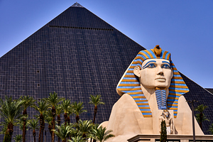 Luxor   Las Vegas NV DSC03158