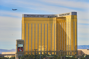 Mandalay Bay Casino   Las Vegas NV DSC02354