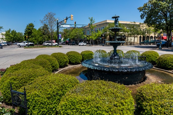 Fountain in Downtown Aiken 5897 Print