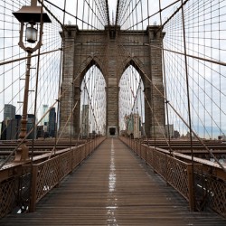 Brooklyn Bridge – Empty Moment