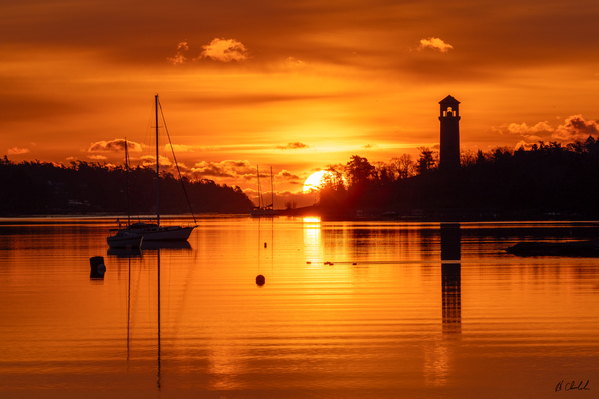 Winter Solstice Sunrise by Hugh Chisholm Photography