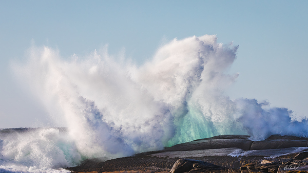 Wave 4 by Hugh Chisholm Photography