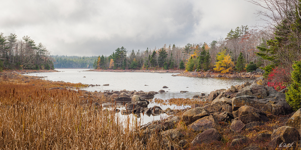 Autumn lakeshore panorama by Hugh Chisholm Photography