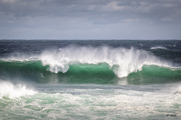 Duncans Cove wave 1 by Hugh Chisholm Photography
