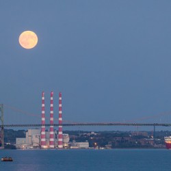 Supermoon over MacKay Bridge