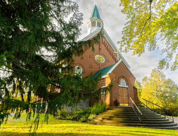 St Pauls Presbyterian Church by JOHN WALLACE