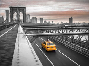 Cab on Brooklyn Bridge