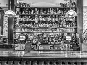 Majestic Bar