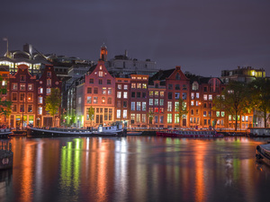 Glimmers of Amsterdam