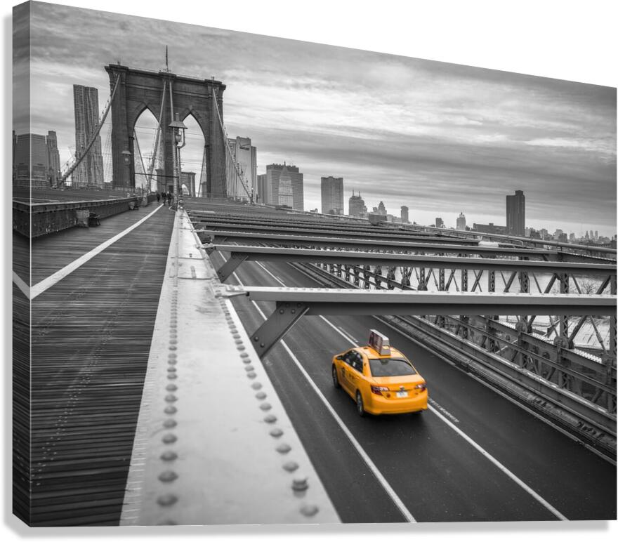 Cab on brooklyn bridge Canvas Print