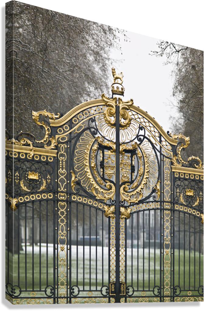 Green park gate Canvas Print