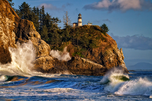 Rising Tide at Cape Disappointment