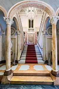 Visit to national museum of ceramics and decorative arts in vale