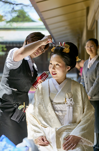 Japan. Tokyo. Traditional wedding ceremony at Meiji Jingu Shinto shrine