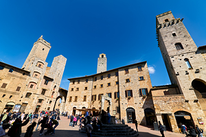 San Gimignano. Tuscany. Italy. Piazza della Cisterna