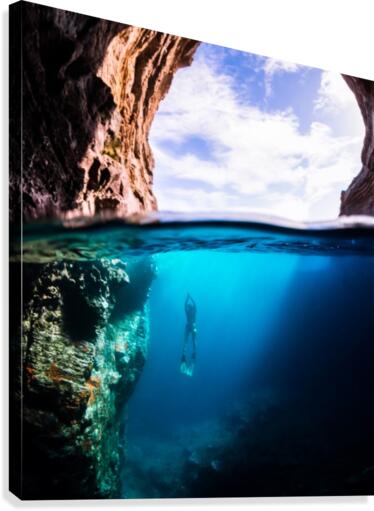 Cave diving vert Canvas Print