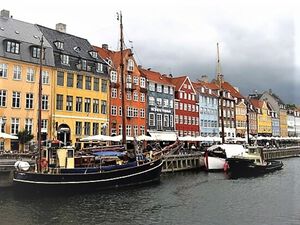 1541
