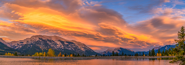 Rundle Forebay Arch 3 by Jim Wiebe