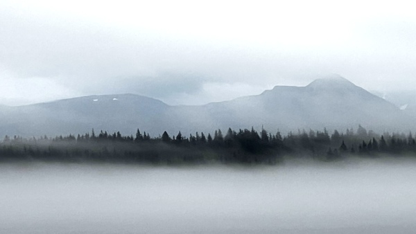 Beautiful Alaska by Tom Bromann