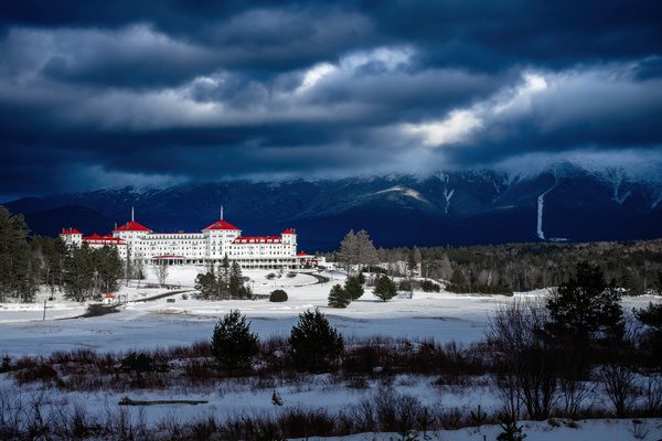 Clouds Over Mt Washington Print