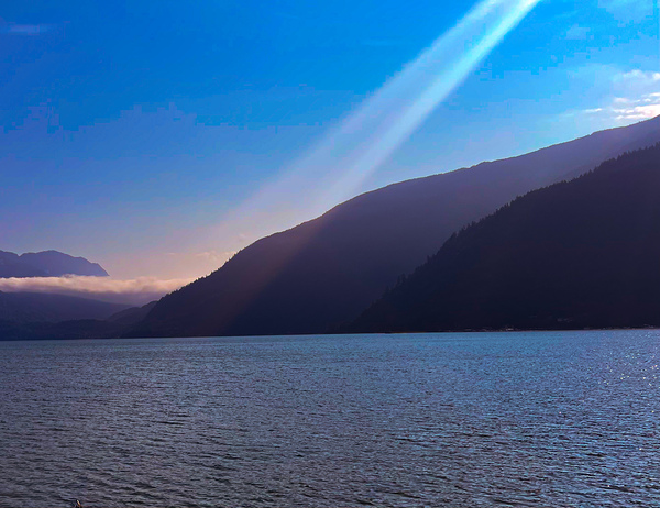 Lake and mountain  by TP Photography 