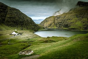 church in saksun 