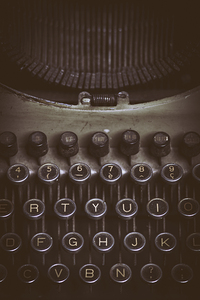dusty old typewriter 