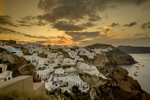 oia santorini greece