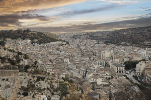 view of the city of scicli 