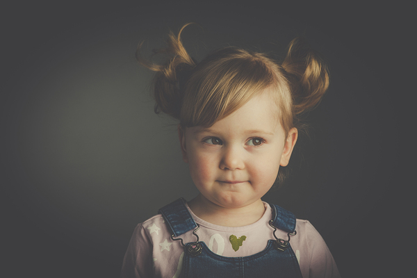 studio child portrait