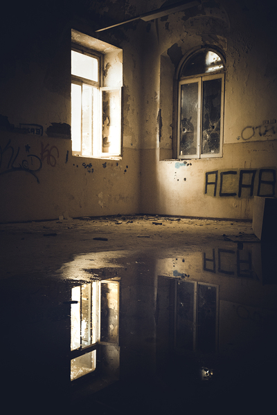 Abandoned and decaying place by Gualtiero Boffi