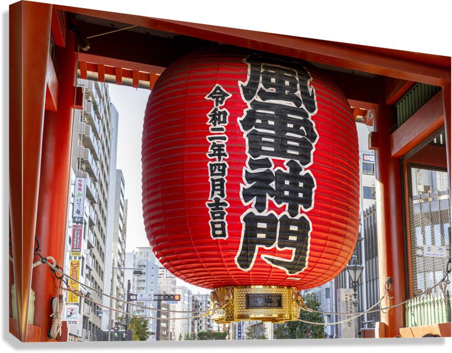Detail of the large lantern at the Senso Ji temple Canvas Print
