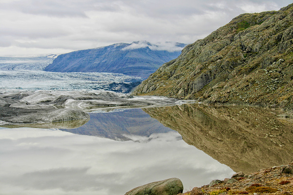 Glacier ending in lake Print