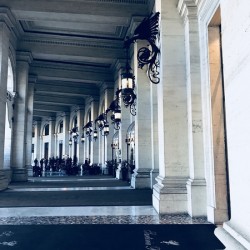 Sliding arches