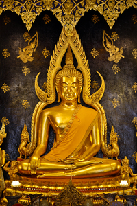 Wat Phra Sri Rattana Mahathat Thai Temple