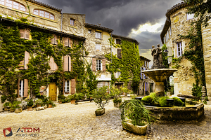 Saignon France