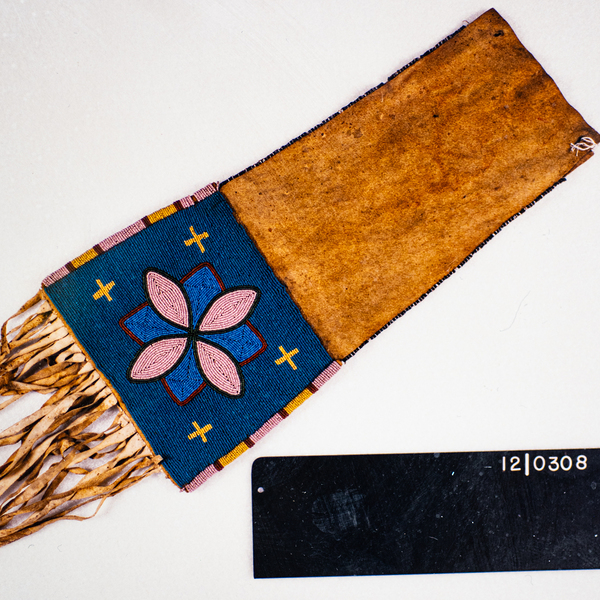 DSC 0635 Beaded Pipebag by Troy Hunter