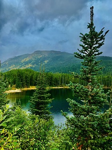 Alaskan Mountain Lake IMG 4932