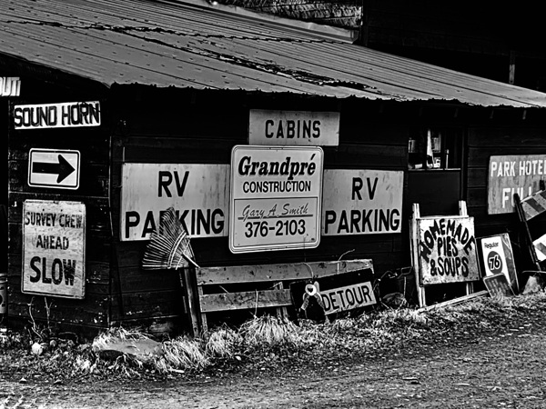 Creekside Barn IMG 9845 by Scott Pientka
