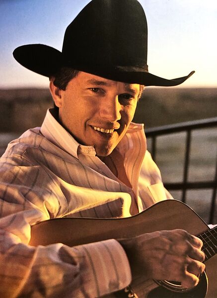 George Strait: The King of Country Music by Michael W Rutherford