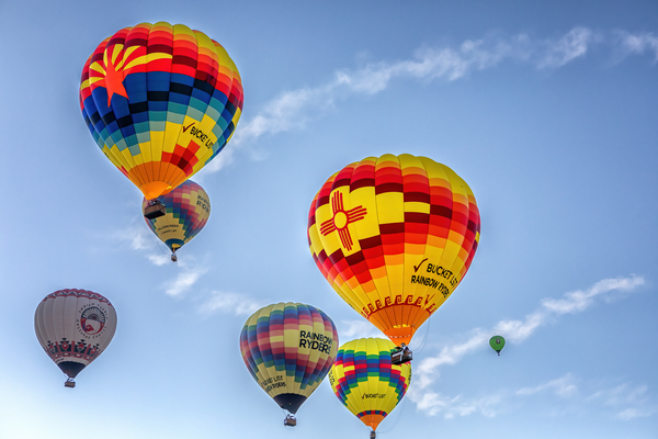 Rainbow Ryders Mass Ascension by Susan Tregoning
